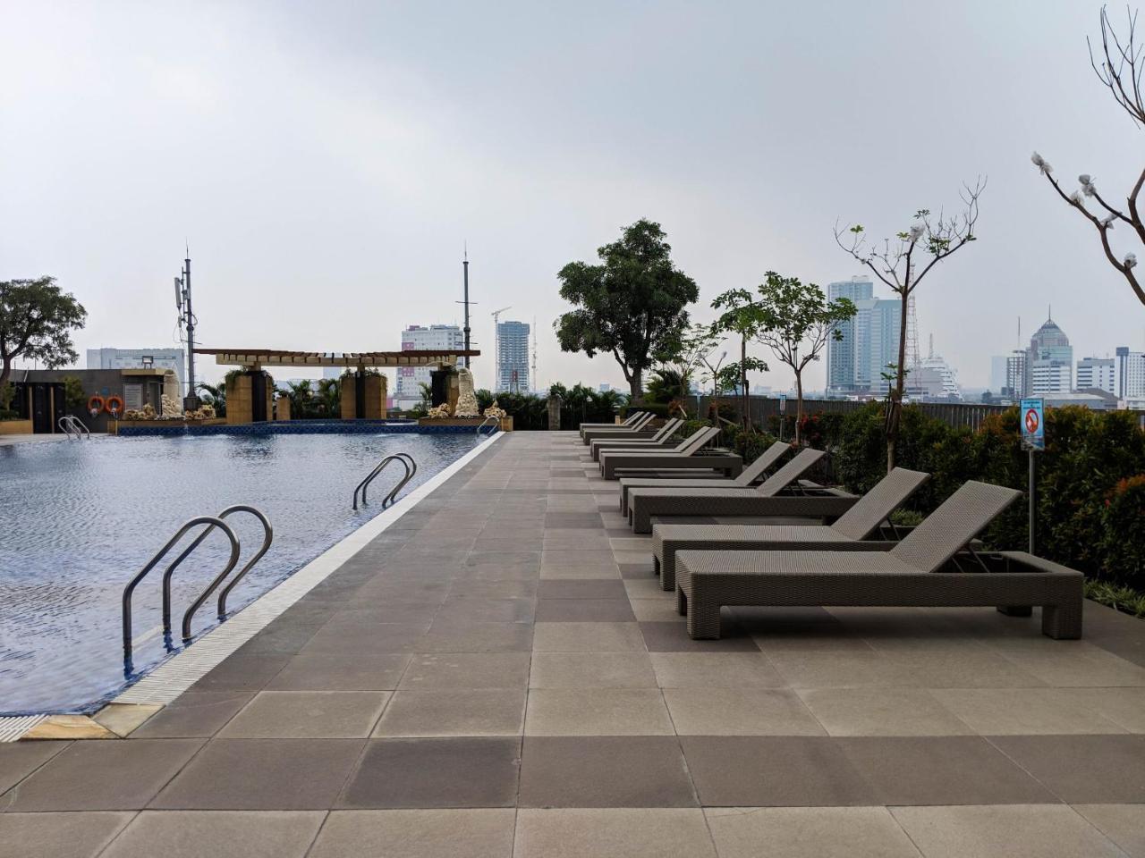 Strategic 2Br Apartment At Trillium Residence By Travelio Surabaya Exterior photo